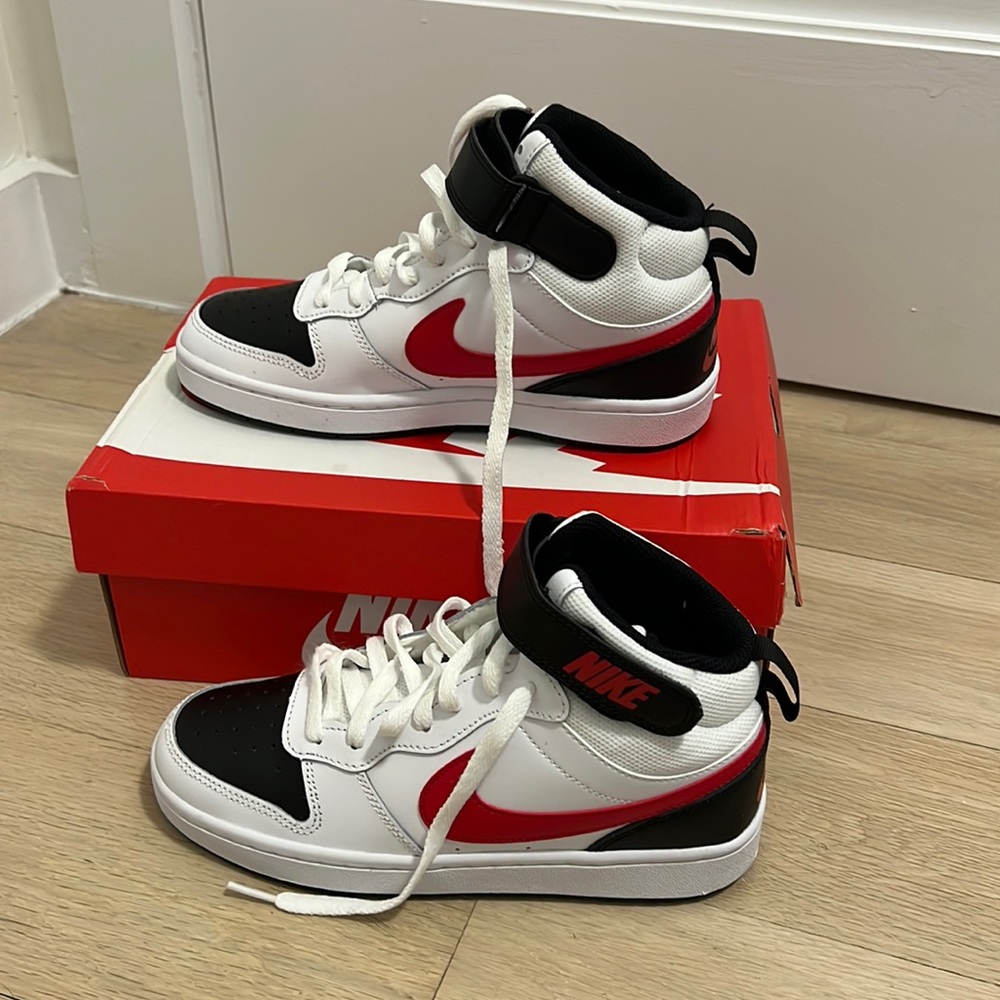 Nike Court Borough Mid 2 Kids (5Y)